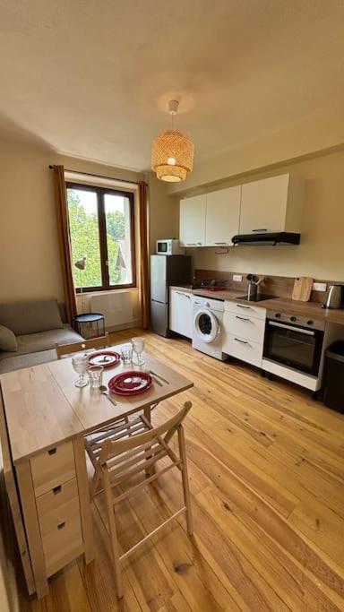 Ferienwohnung T2 Cocon Avec Balcon Et Parking La Roche-sur-Foron Exterior foto