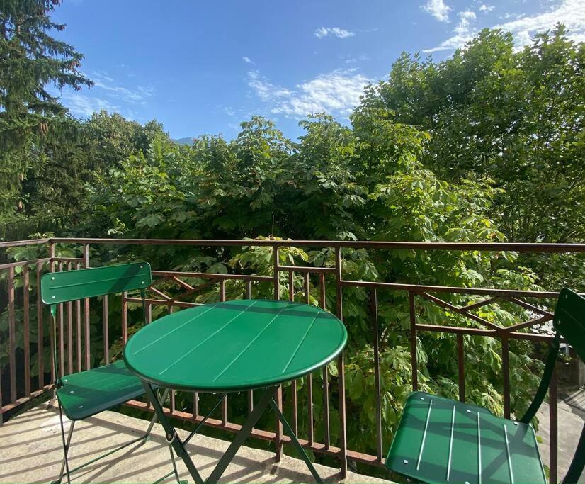 Ferienwohnung T2 Cocon Avec Balcon Et Parking La Roche-sur-Foron Exterior foto